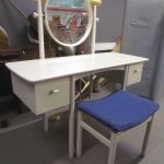714 3583 DRESSING TABLE